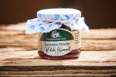 Brombeeren-Pfirsiche Wilde Hummel Brombeeren-Pfirsiche Wilde Hummel