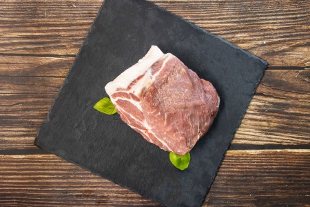 Nacken (ohne Knochen) vom Aktivstall-Schwein